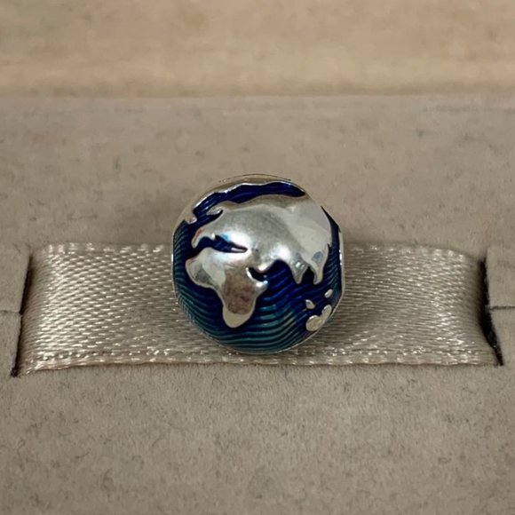 Pandora Blue Globe Clip Charm - Picture 4 of 5